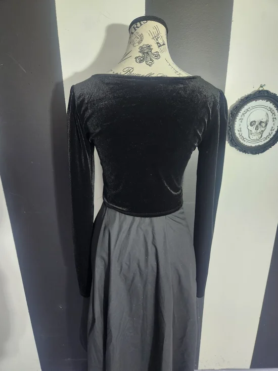 Blu Pepper Black Velvet Long-Sleeve Square Neck Top - Picture 4 of 8